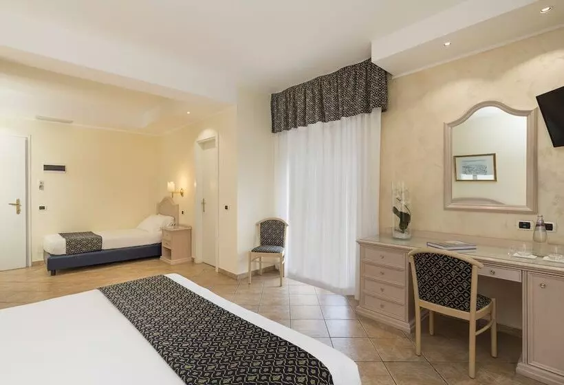اتاق استاندارد سه نفره, Sant Alphio Garden Hotel & Spa