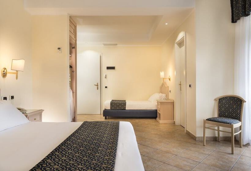 غرفة قياسية ثلاثية, Sant Alphio Garden Hotel & Spa