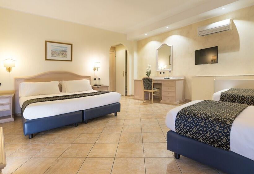 غرفة قياسية رباعية, Sant Alphio Garden Hotel & Spa