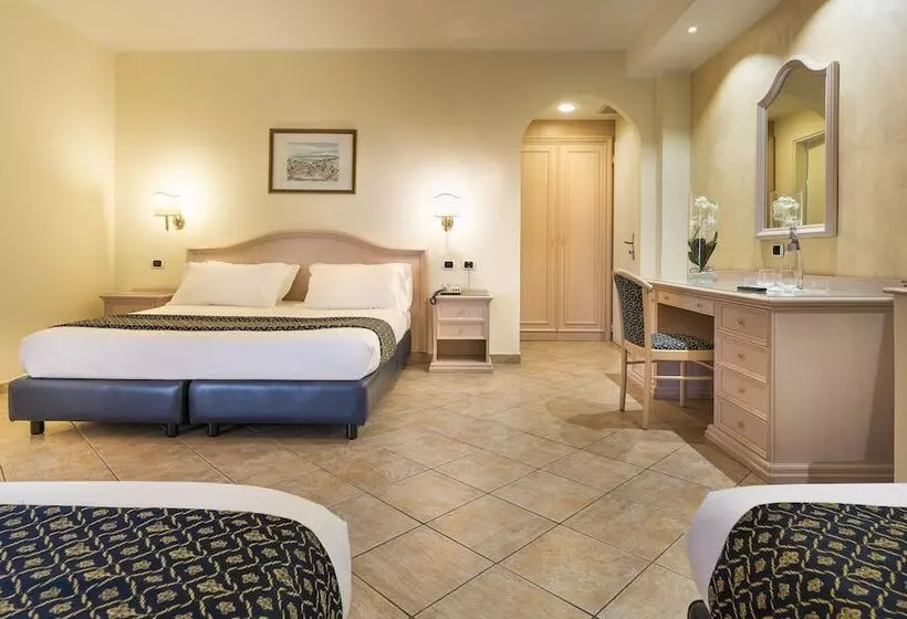 اتاق استاندارد چهار تخته, Sant Alphio Garden Hotel & Spa