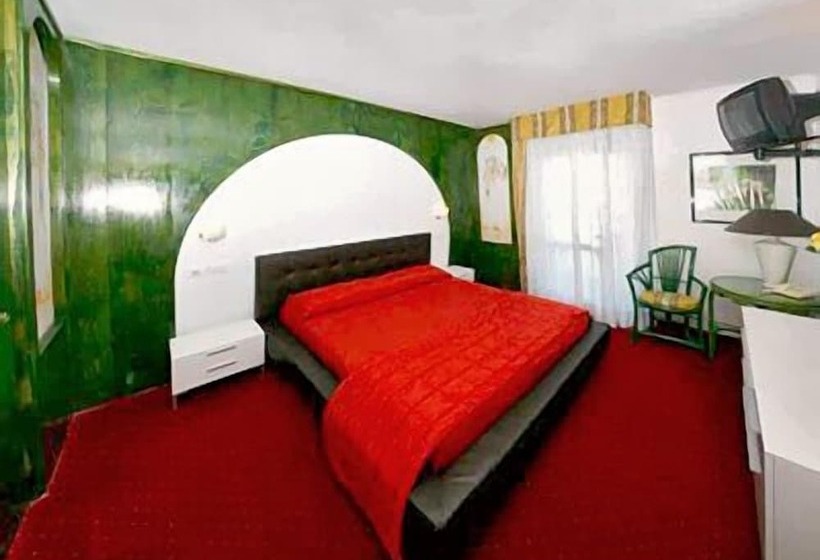 패밀리 룸, Soraya