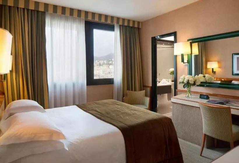 スタンダードトリプルルーム, Starhotels President
