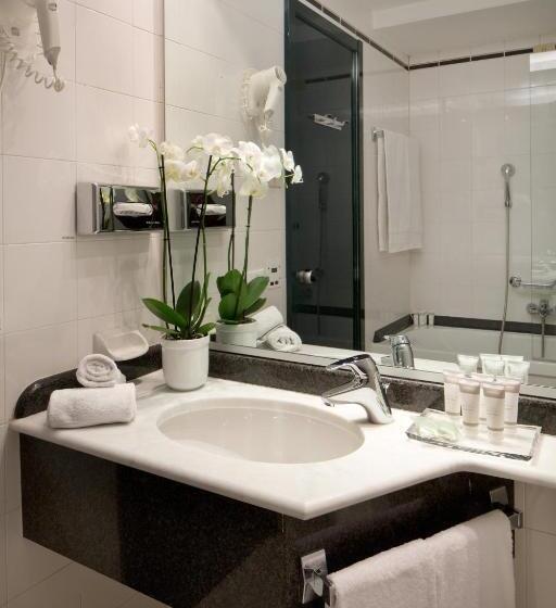 Pokój Rodzinny, Starhotels President