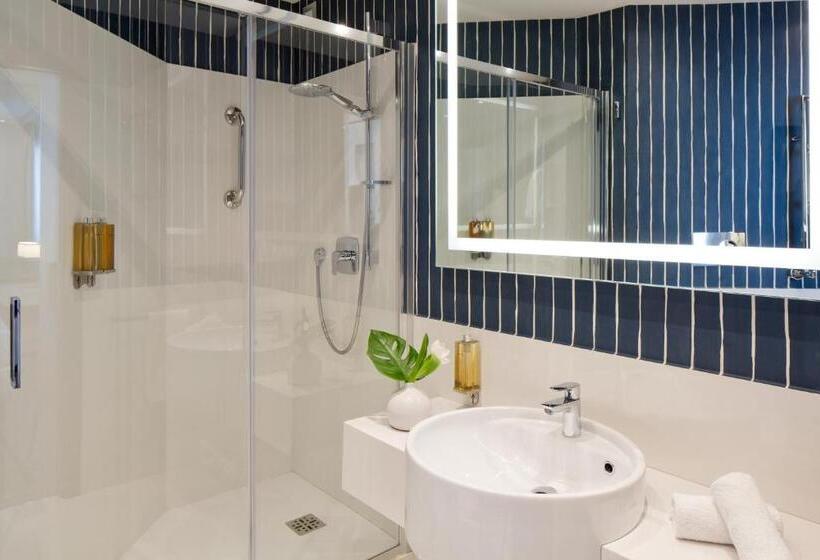 Pokój Deluxe Widok Miasto, Starhotels President