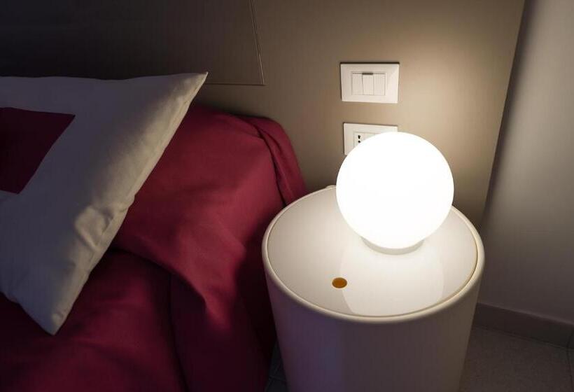 バルコニー付スタンダード4ベッドルーム, Zenit