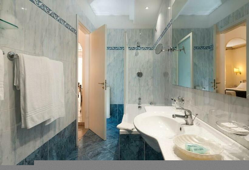 Полулюкс с Балконом, Sant Alphio Garden Hotel & Spa