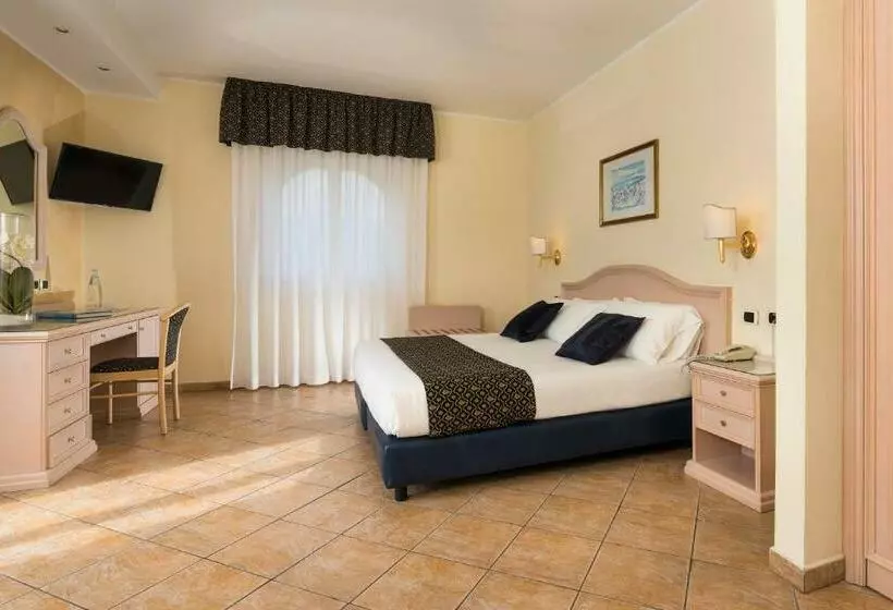 اتاق استاندارد با چشم‌انداز دریا, Sant Alphio Garden Hotel & Spa