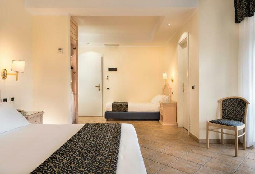 חדר סטנדרט לשלושה, Sant Alphio Garden Hotel & Spa