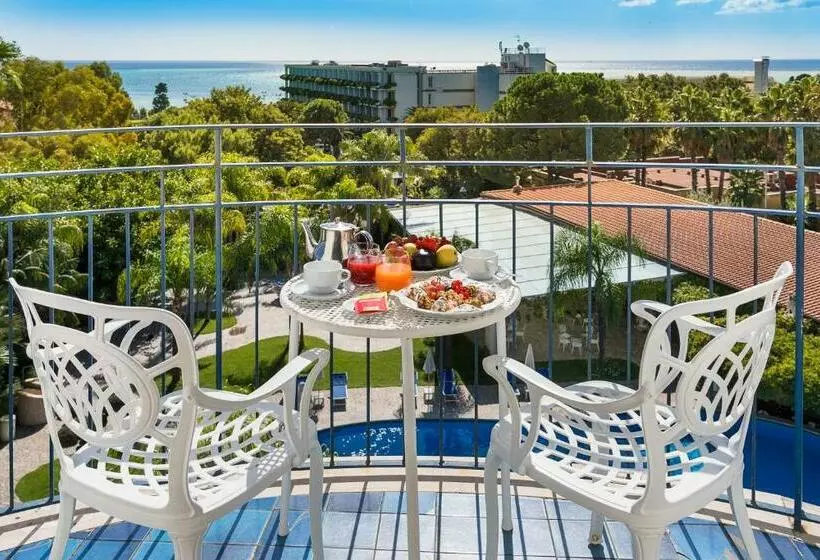 اتاق استاندارد با چشم‌انداز دریا, Sant Alphio Garden Hotel & Spa