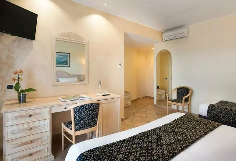 اتاق استاندارد سه نفره, Sant Alphio Garden Hotel & Spa