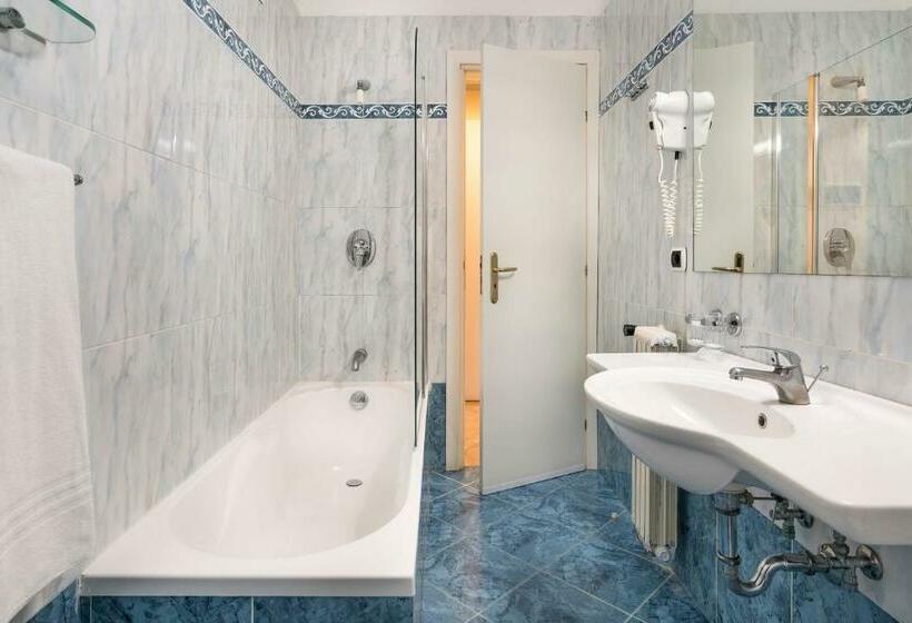 غرفة قياسية رباعية, Sant Alphio Garden Hotel & Spa