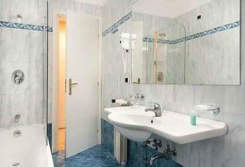 اتاق استاندارد چهار تخته, Sant Alphio Garden Hotel & Spa