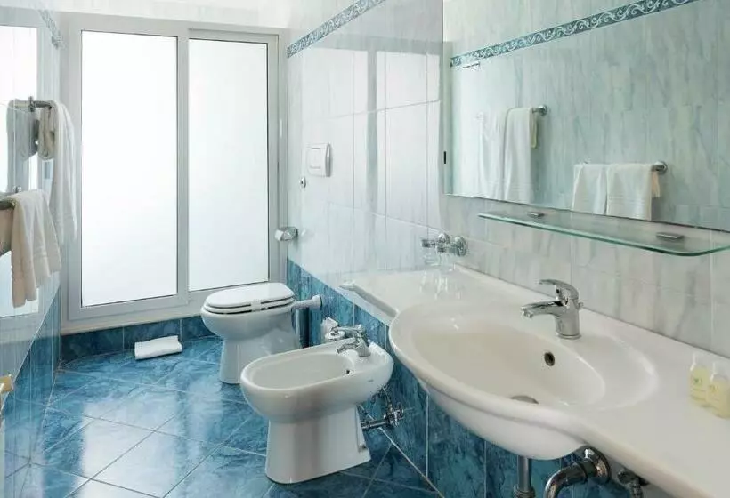 اتاق استاندارد با چشم‌انداز دریا, Sant Alphio Garden Hotel & Spa