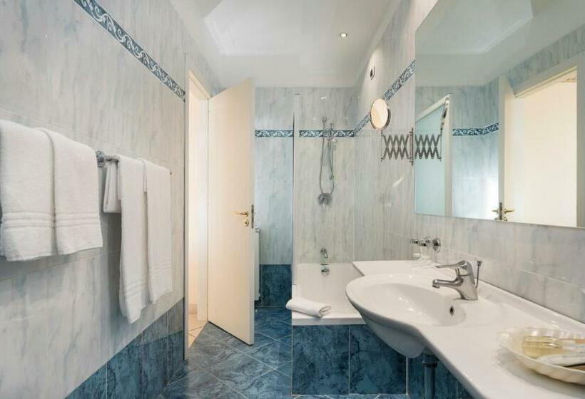 סוויטה נוף לים, Sant Alphio Garden Hotel & Spa