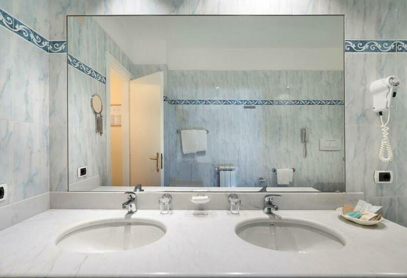 Люкс Вид на Море, Sant Alphio Garden Hotel & Spa