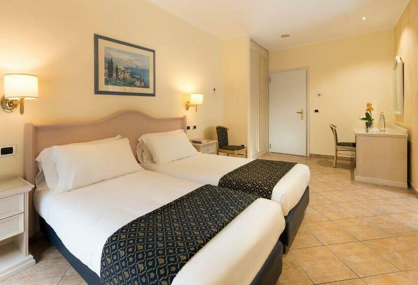 Номер Стандарт с Балконом, Sant Alphio Garden Hotel & Spa