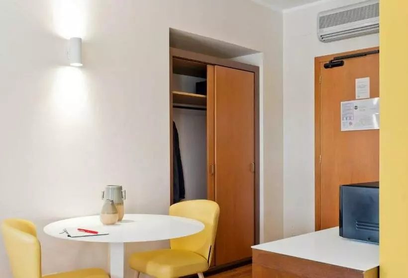 سوییت جونیور, B&B Hotel Palermo Quattro Canti