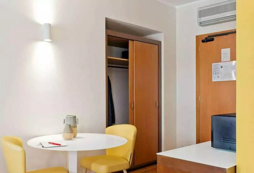 سوییت جونیور, B&B Hotel Palermo Quattro Canti
