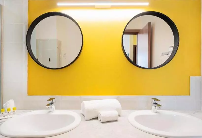 اتاق خانوادگی, B&B Hotel Palermo Quattro Canti