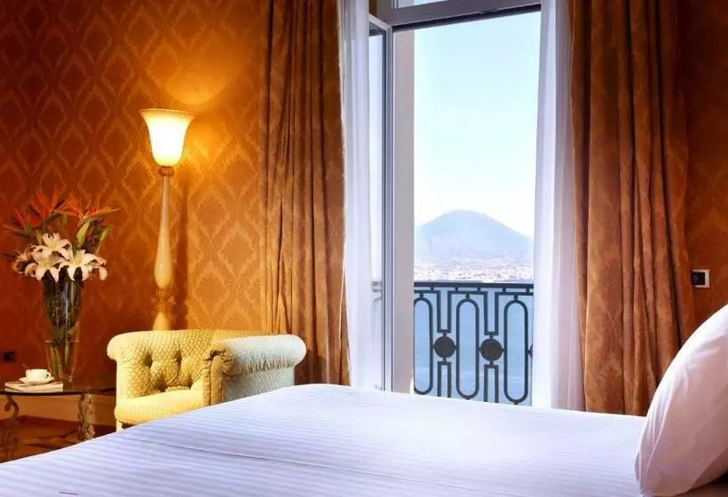 اتاق لوکس با چشم‌انداز دریا, Eurostars Hotel Excelsior