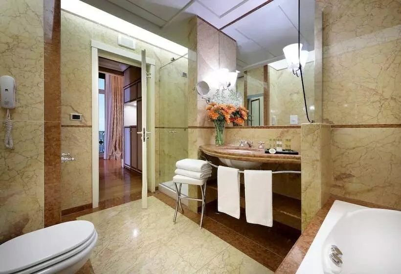 اتاق کلاسیک, Eurostars Hotel Excelsior