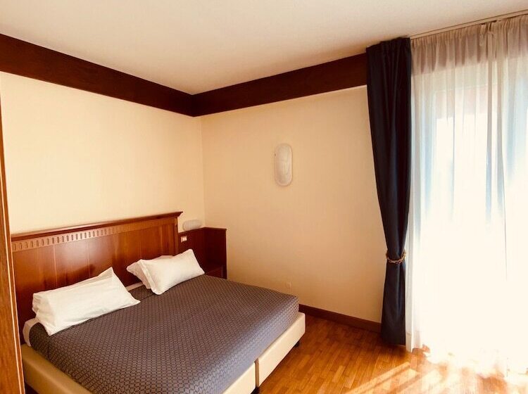Camera Classica Letto Matrimoniale, Bellevue