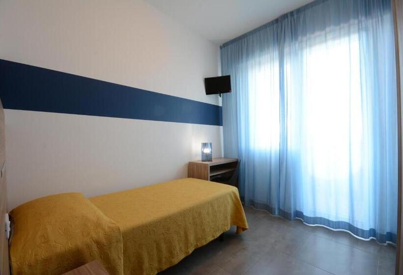 标准单人间, Caravelle