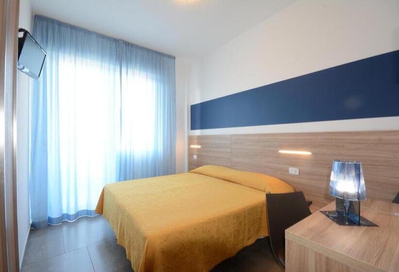 带海景的标准房, Caravelle