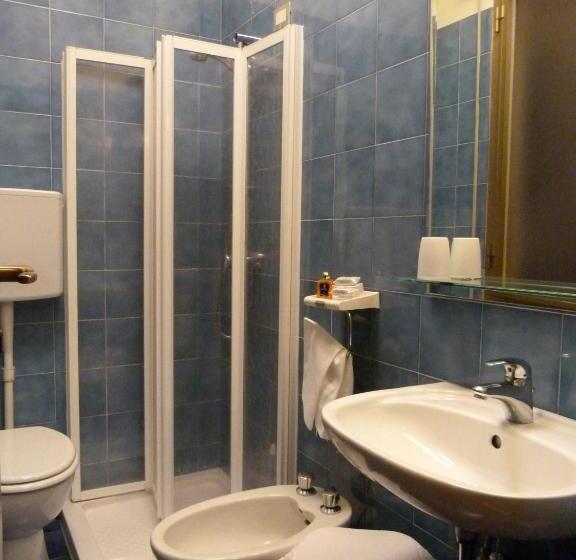 اتاق استاندارد یک نفره, Centrale Byron