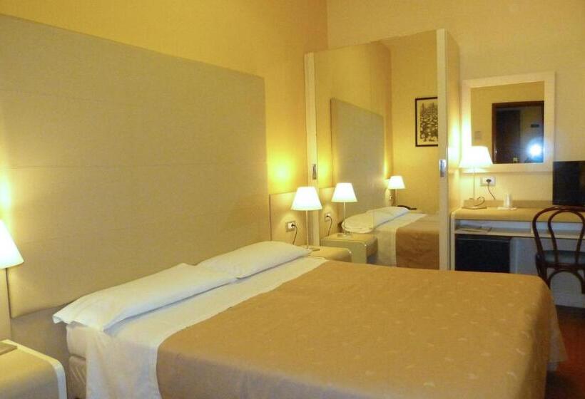 اتاق اکونومی, Centrale Byron