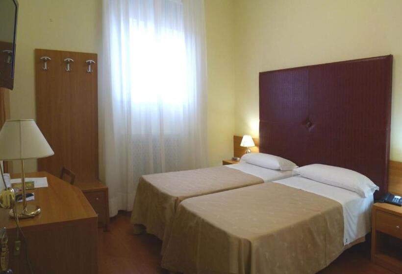 اتاق اکونومی, Centrale Byron