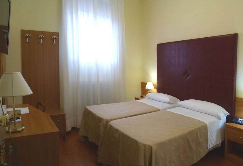 اتاق اکونومی, Centrale Byron