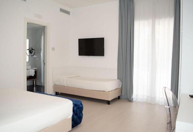 スタンダードトリプルルーム, Cerere