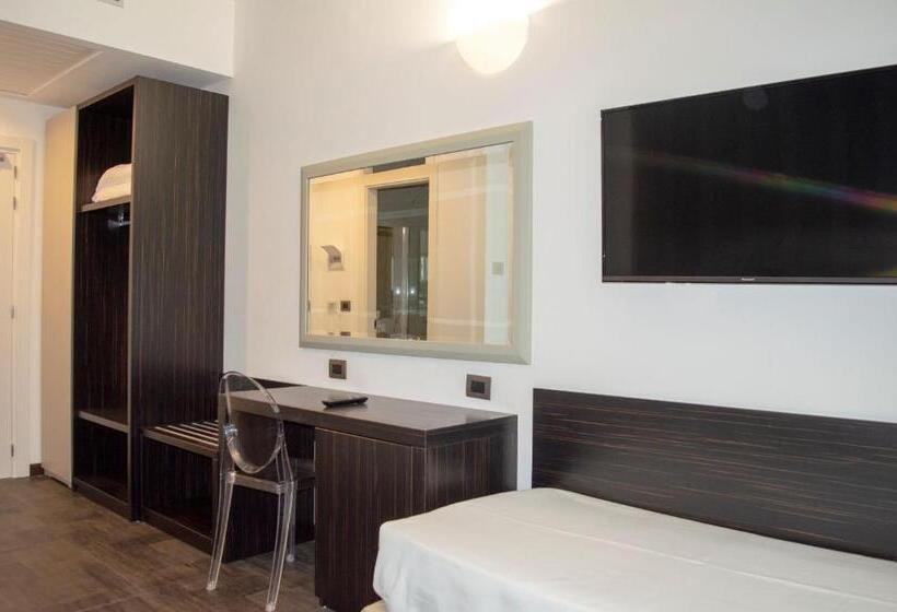 スタンダード４人部屋, Cerere