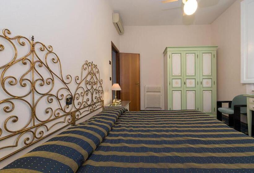 スタンダード４人部屋, Corallo