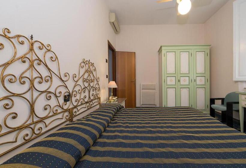 スタンダード４人部屋, Corallo