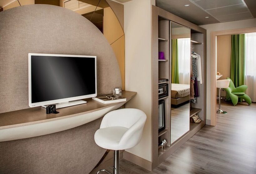 小型套房, Da Vinci