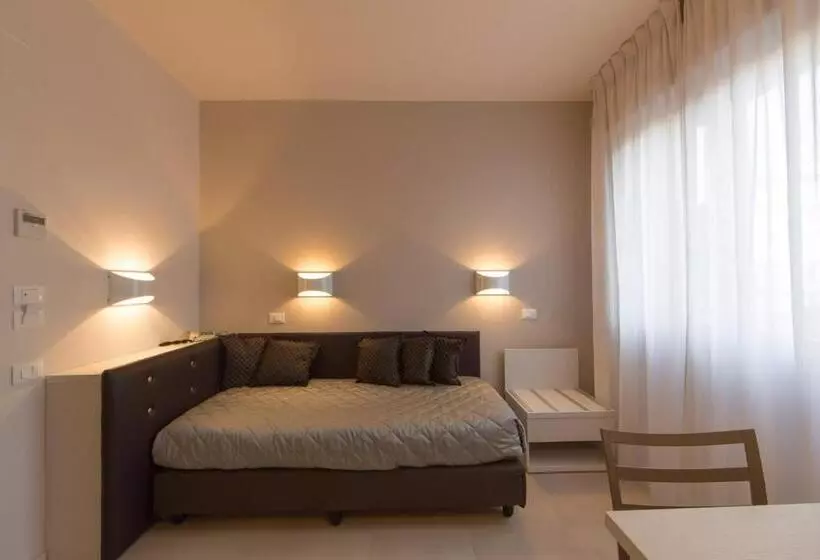 Chambre Standard Individuelle, Delta
