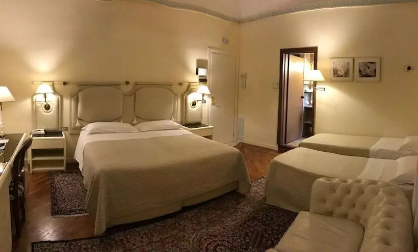 エコノミー４人部屋, Grand Hotel Tettuccio