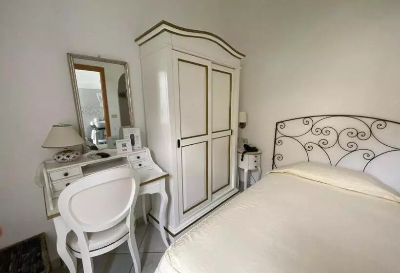 اتاق استاندارد یک نفره, La Perla