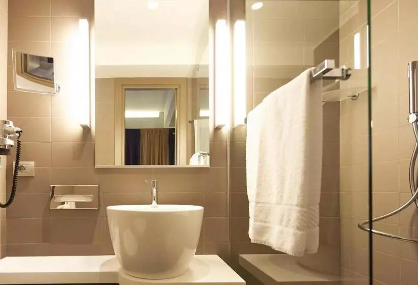 Classic Single Room, Mercure Roma Centro Colosseo