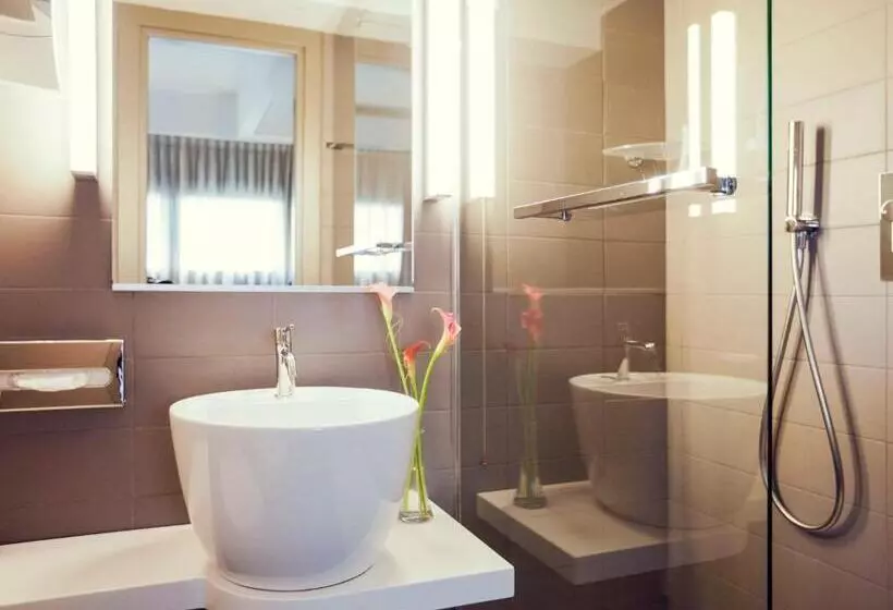 Classic Single Room, Mercure Roma Centro Colosseo