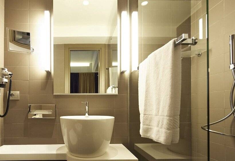 חדר סופריור עם נוף, Mercure Roma Centro Colosseo