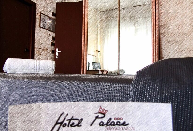 اتاق ساده سه نفره, Palace Masoanri's