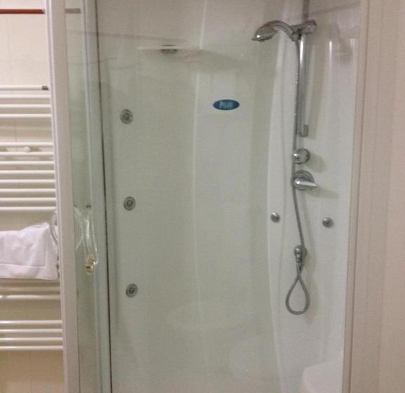 4인용 스탠다드 룸, Perticari