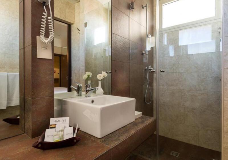 اتاق لوکس سه تخته, Bio Boutique Hotel Xu    Gruppo Ambienthotels