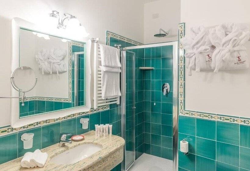 Quarto Estandar Vista Jardim, Poseidon