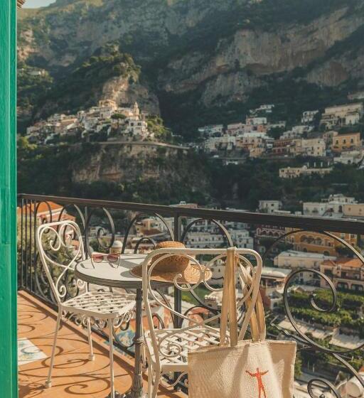 サイドシービュージュニアスイート, Poseidon