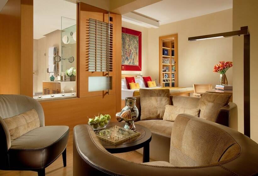 סוויטה אקזקיוטיב, Bio Hotel Raphael   Relais & Châteaux