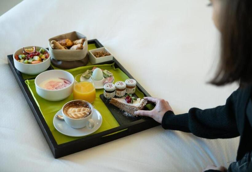 اتاق لوکس, Starhotels Echo